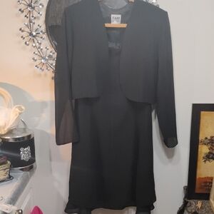 R&M Richards Elegant Black Long Sleeve Dress with Jacket